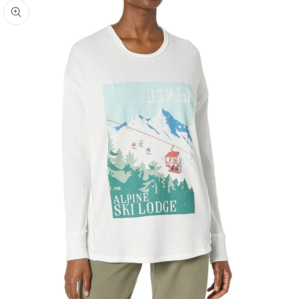 NWT show me your mumu white thermal Aspen graphic long sleeve top. Size small. H